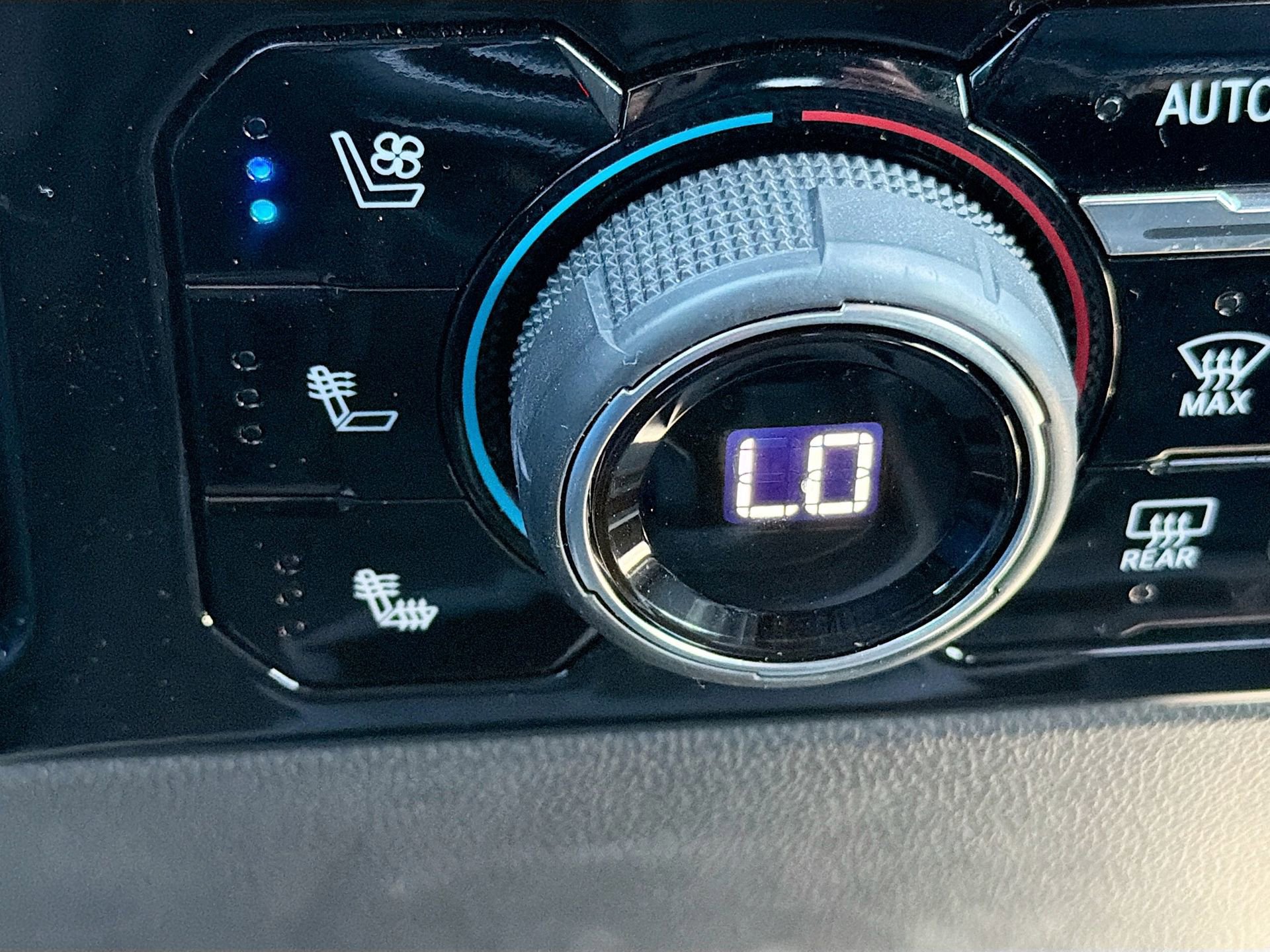 Used 2023 Chevrolet Silverado 1500 ZR2 w/ Technology Package image 26