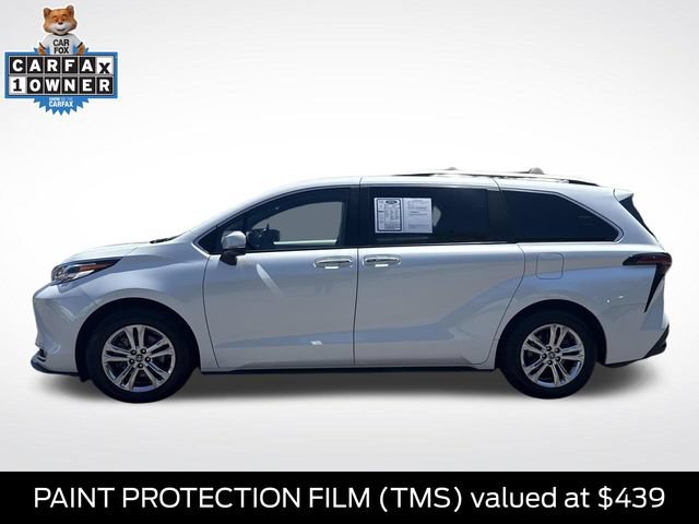 Used 2023 Toyota Sienna Platinum AWD/4WD image 5