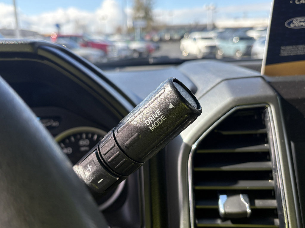 Certified 2022 Ford F350 XLT w/ XLT Premium Package image 33