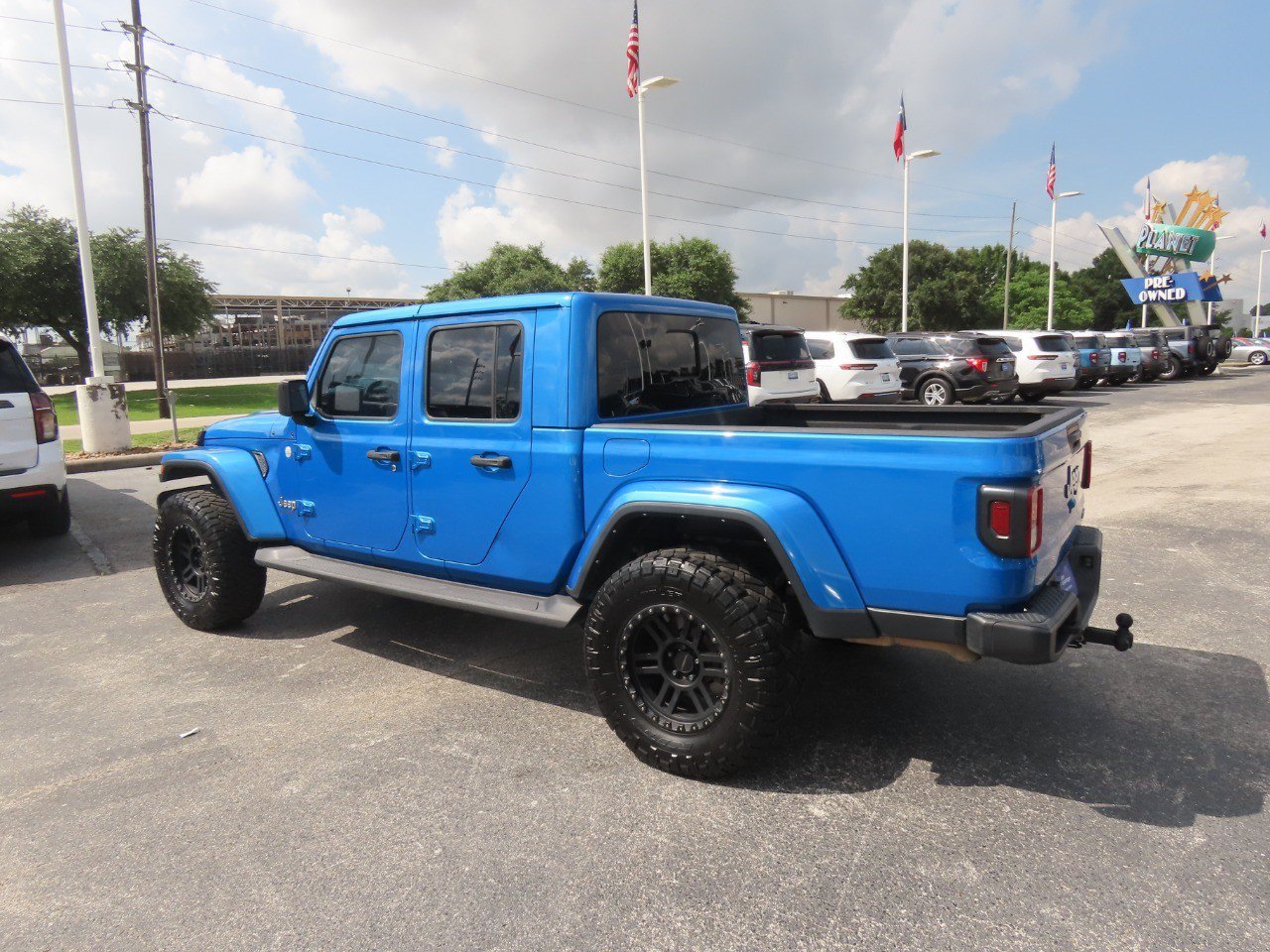 Used 2022 Jeep Gladiator Overland w/ Popular Equipment Package AWD/4WD image 14