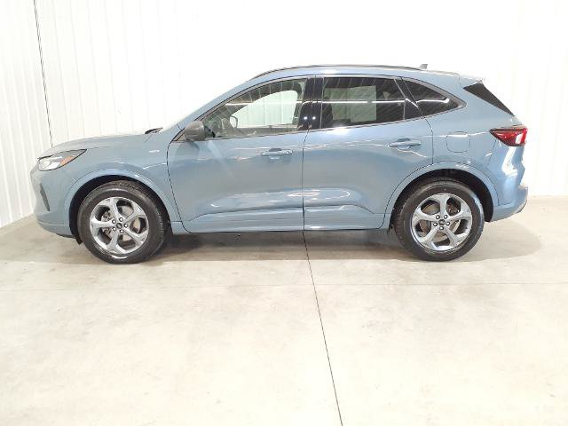 Certified 2023 Ford Escape ST-Line AWD/4WD image 7