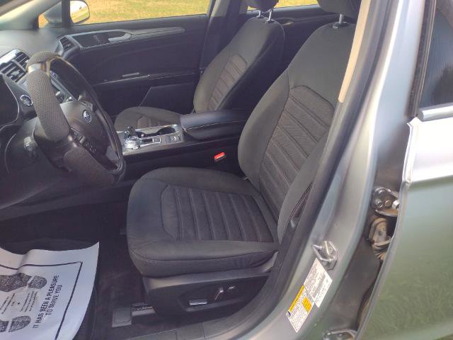 Certified 2020 Ford Fusion SE image 18