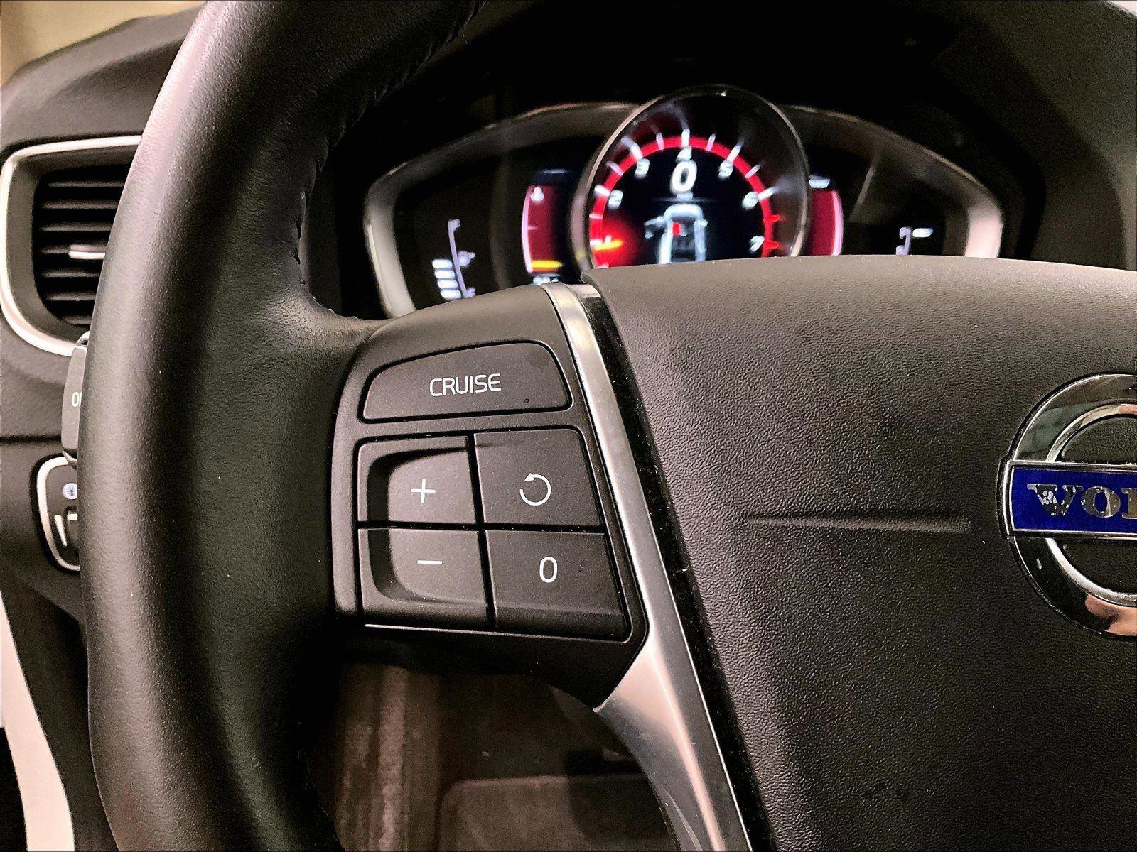 Used 2017 Volvo S60 T5 Inscription AWD/4WD image 17