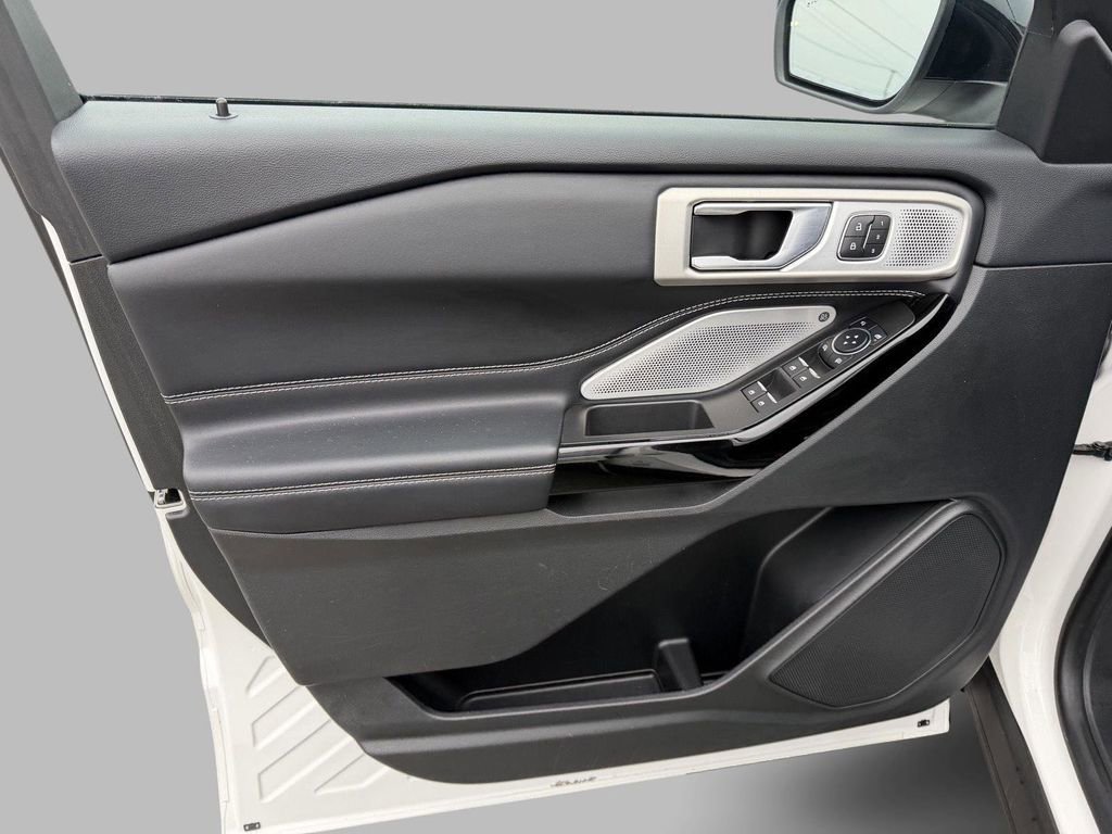 Certified 2023 Ford Explorer ST w/ Equipment Group 401A image 7
