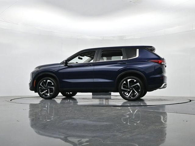 Used 2023 Mitsubishi Outlander SE FWD image 42