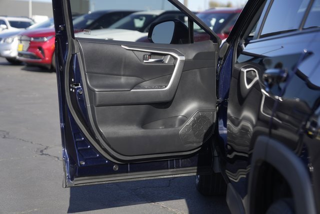 Used 2019 Toyota RAV4 XLE image 30