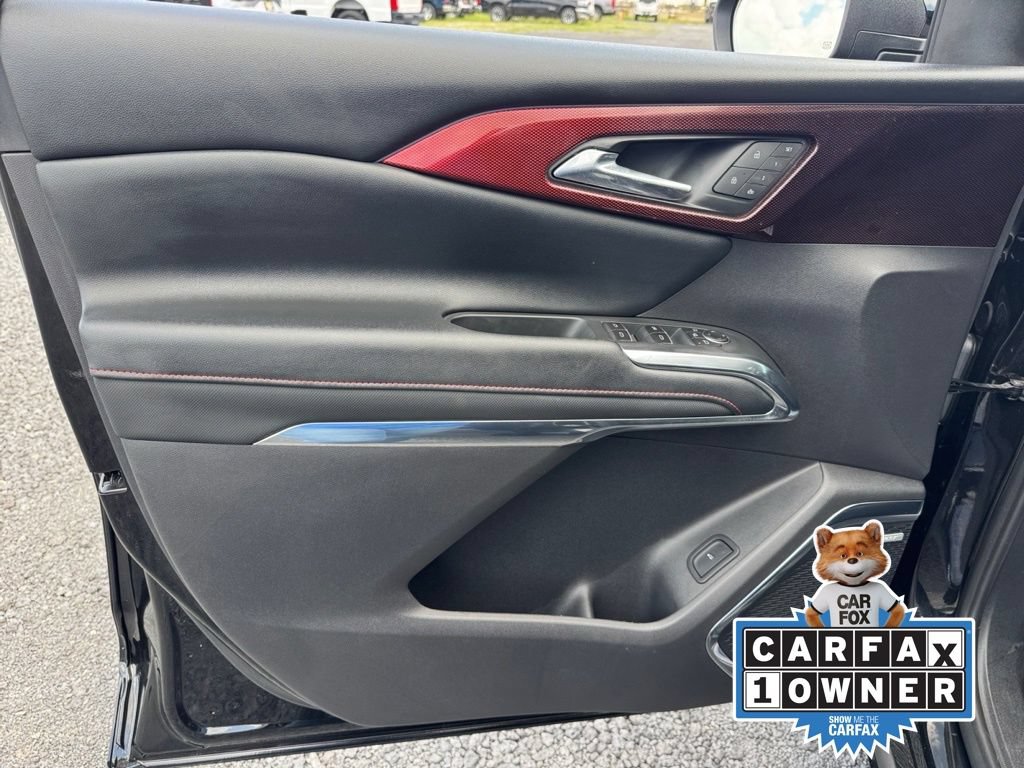 Used 2026 Chevrolet Traverse RS FWD image 39