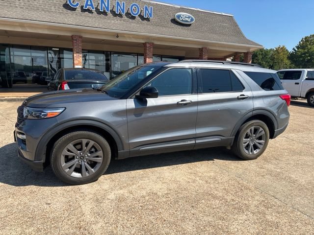Certified 2022 Ford Explorer XLT w/ Equipment Group 202A