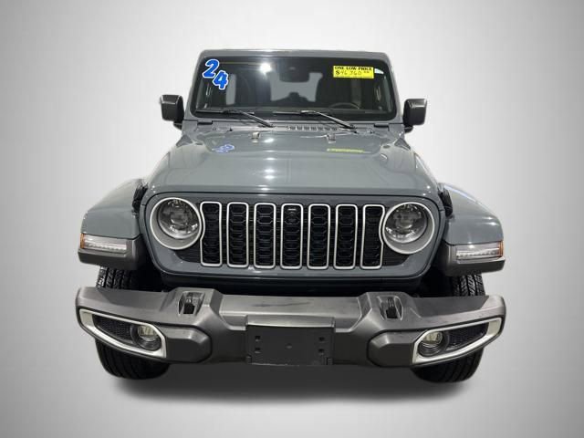 Used 2024 Jeep Wrangler Sahara w/ Technology Group image 8