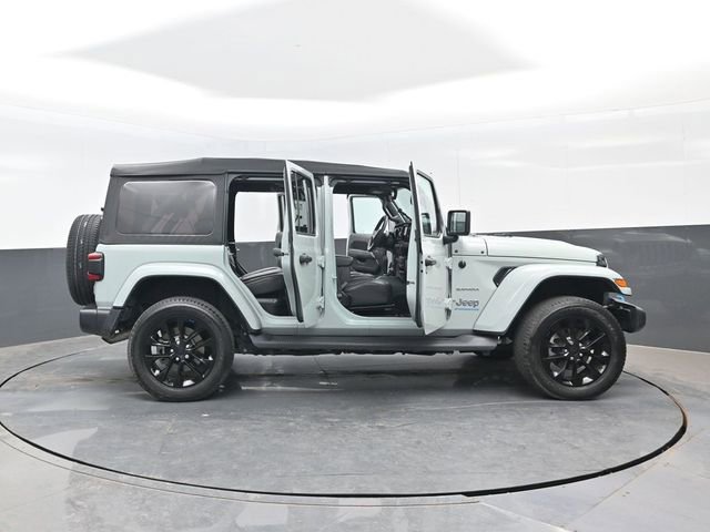 Used 2023 Jeep Wrangler Unlimited Sahara w/ Cold Weather Group AWD/4WD image 26