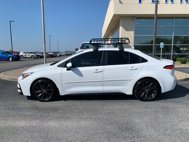 Used 2023 Toyota Corolla SE image 2