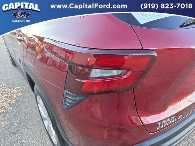 Used 2025 Chevrolet Trax LS image 15