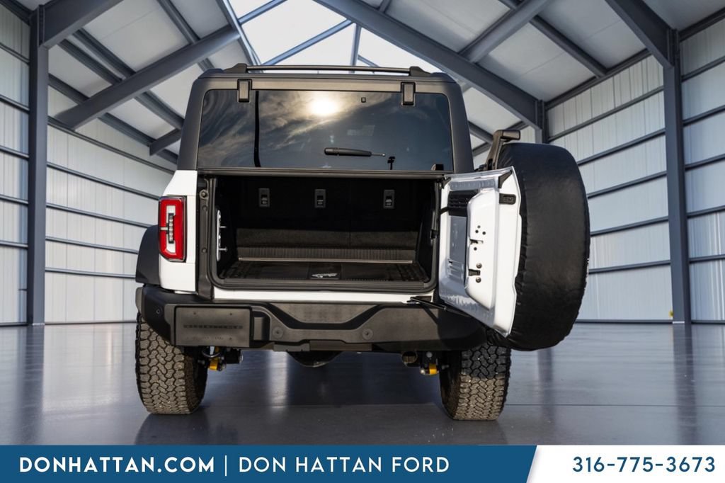 Certified 2025 Ford Bronco Outer Banks w/ Sasquatch Package AWD/4WD image 24
