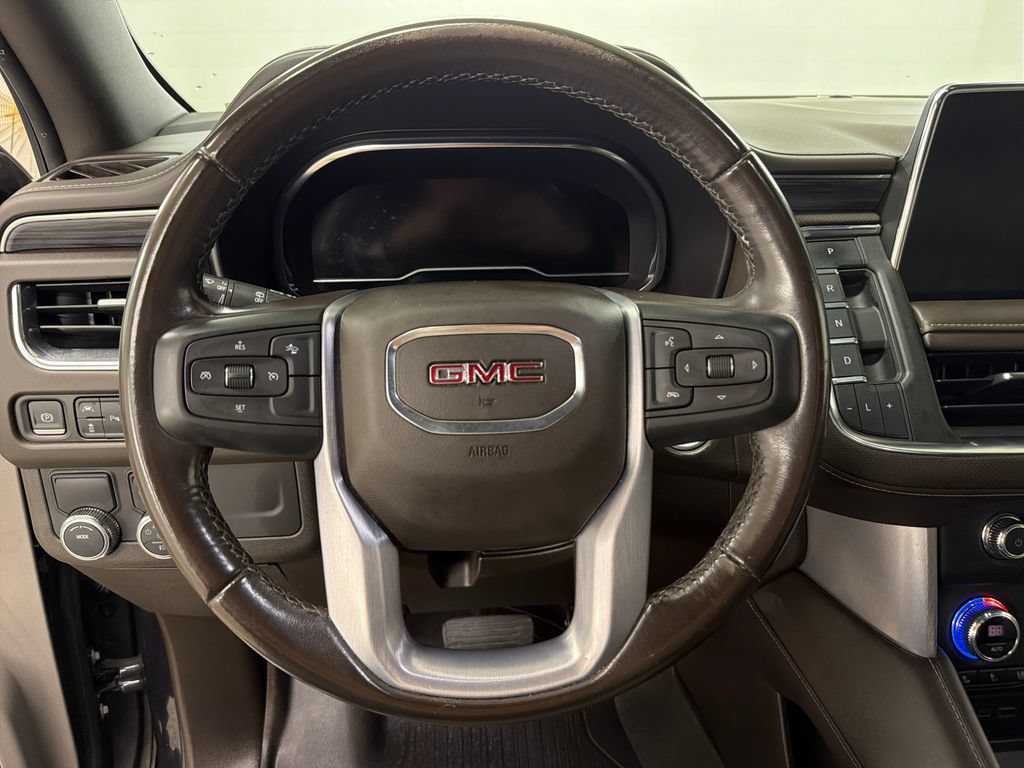 Used 2023 GMC Yukon XL SLT RWD image 18