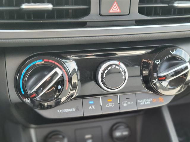 Used 2023 Hyundai Kona SEL image 21