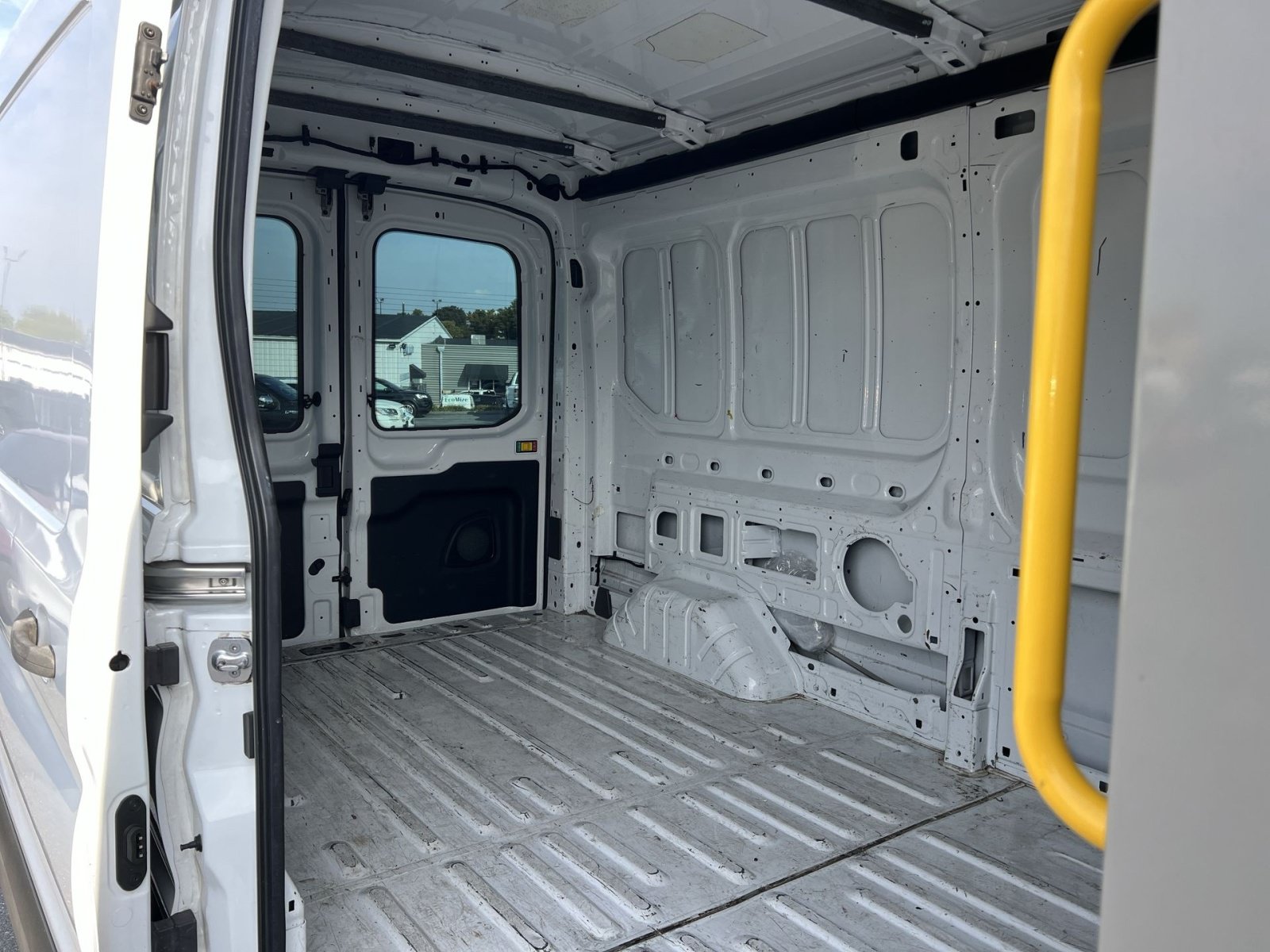 Certified 2021 Ford Transit 250 Medium Roof RWD image 20