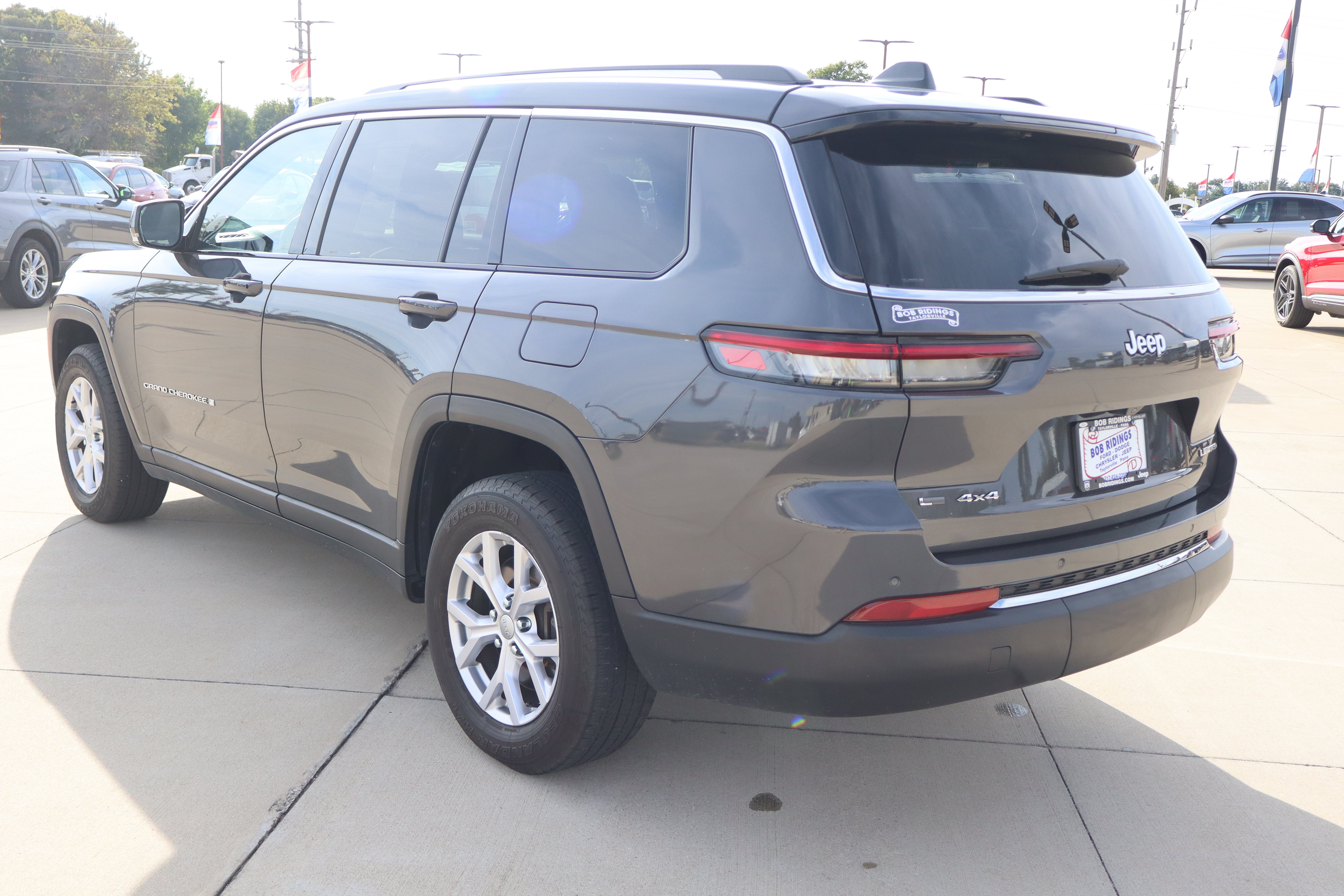 Used 2021 Jeep Grand Cherokee L Limited AWD/4WD image 7