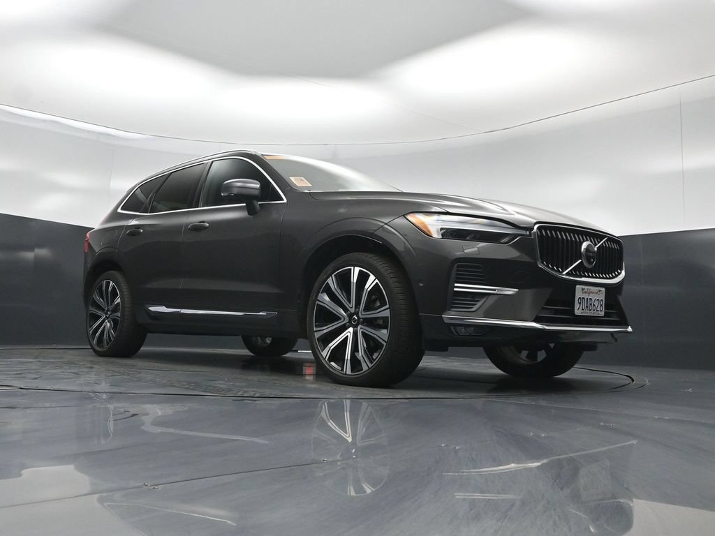 Used 2023 Volvo XC60 B5 Ultimate w/ Climate Package AWD/4WD image 43