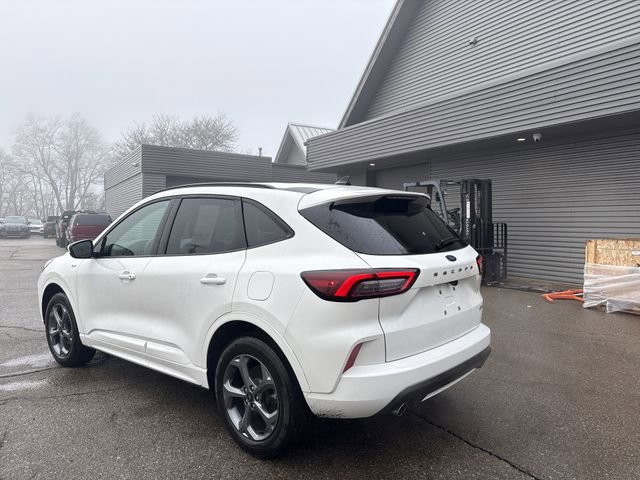 Certified 2024 Ford Escape ST-Line Select image 10