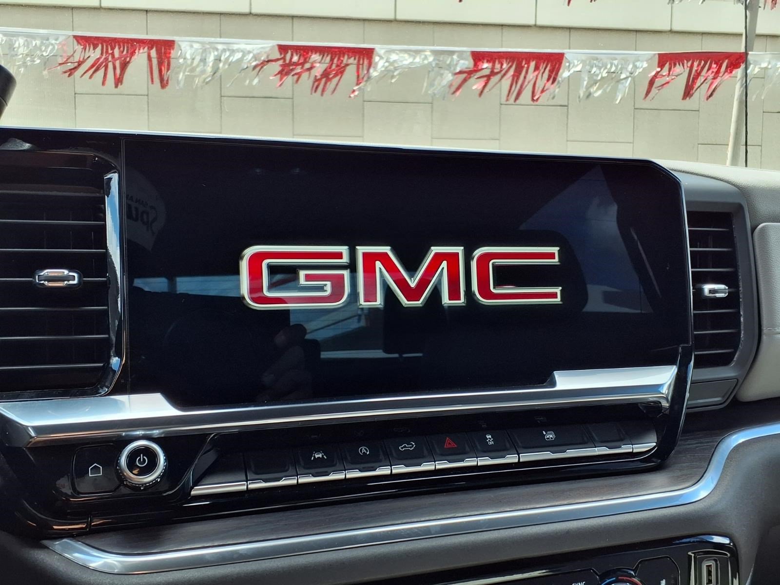 Used 2025 GMC Sierra 1500 SLT AWD/4WD image 16