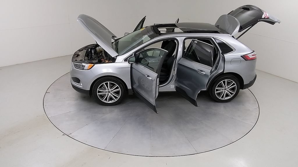 Certified 2024 Ford Edge Titanium w/ Equipment Group 301A AWD/4WD image 53