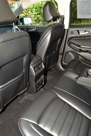 Certified 2023 Ford Edge SEL w/ Convenience Package AWD/4WD image 30