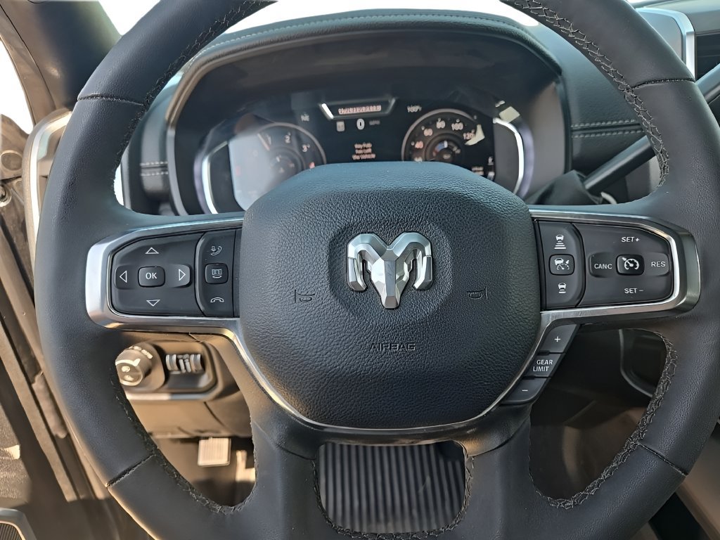 Used 2026 RAM 3500 Laramie AWD/4WD image 12