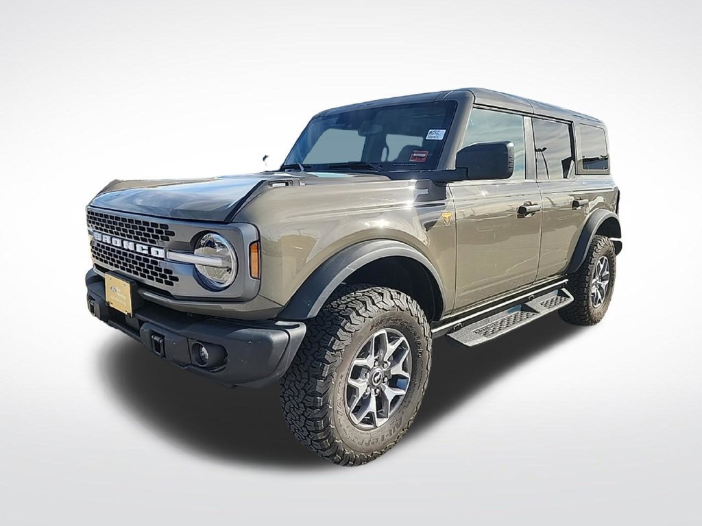 Certified 2025 Ford Bronco Badlands AWD/4WD image 3