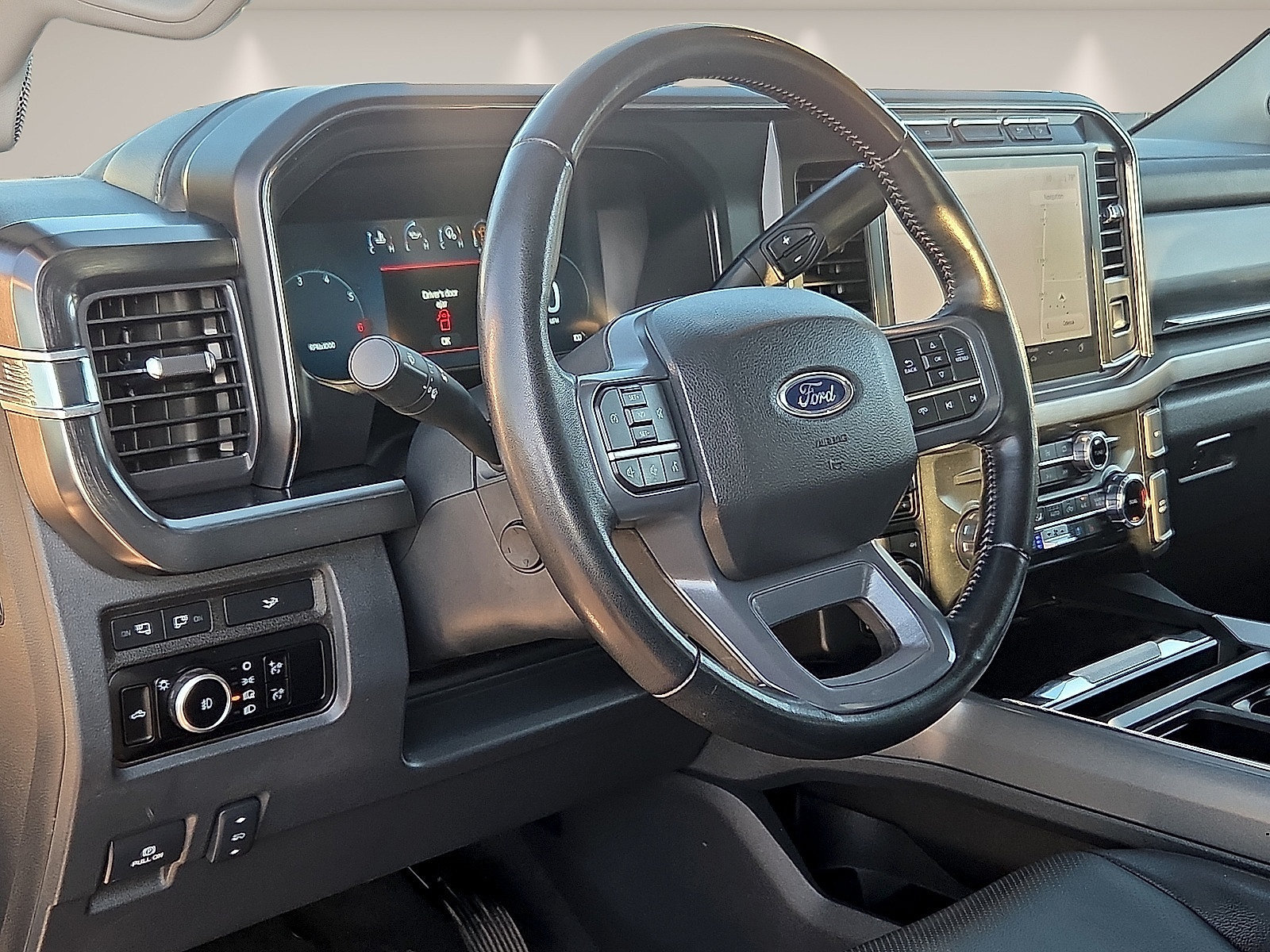 Certified 2024 Ford F250 Lariat w/ Chrome Package AWD/4WD image 15