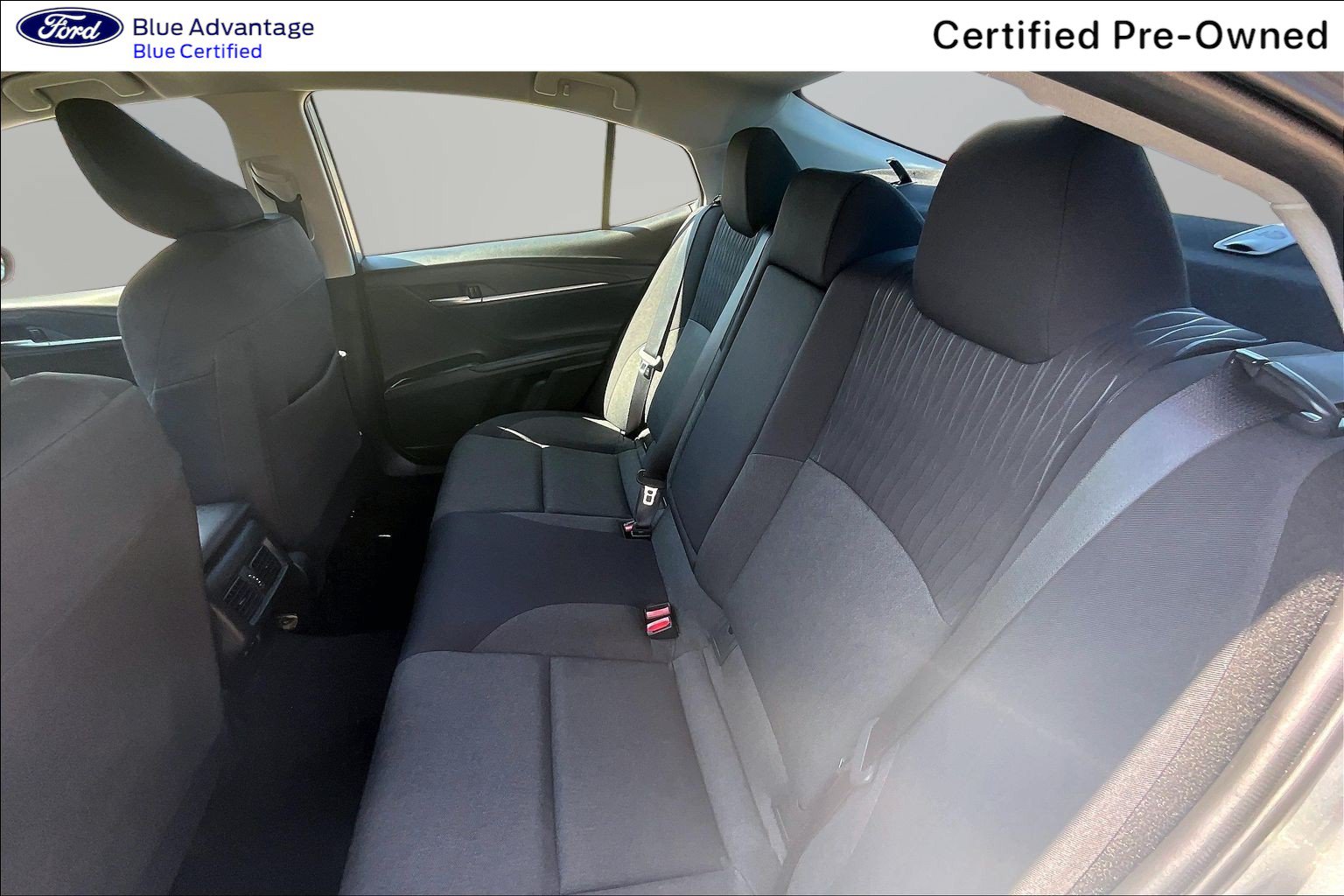 Used 2025 Toyota Camry LE FWD image 18