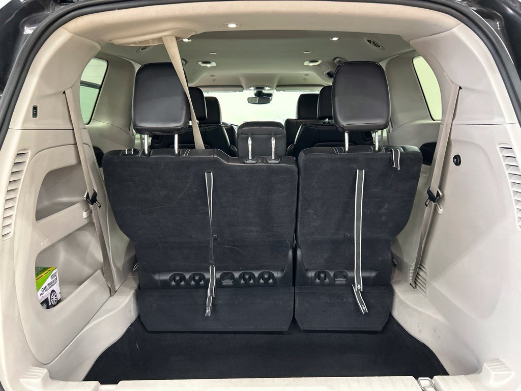 Used 2023 Chrysler Pacifica Touring-L FWD image 29