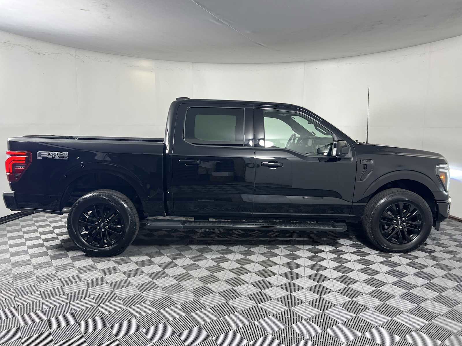 Certified 2024 Ford F150 Lariat w/ Bed Utility Package AWD/4WD image 12