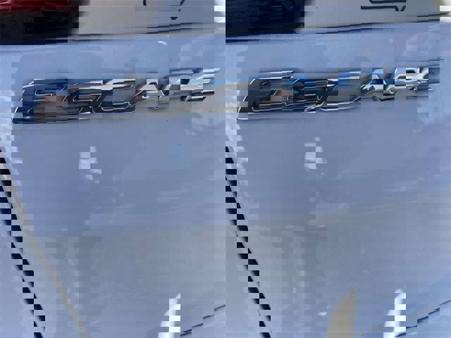 Certified 2019 Ford Escape SE image 4