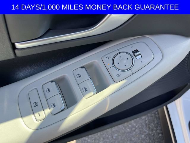 Used 2025 Hyundai Sonata SE FWD image 11