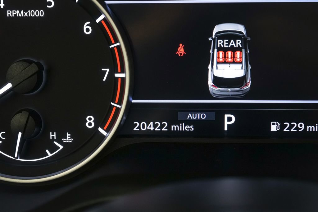 Used 2023 Nissan Rogue SV AWD/4WD image 17