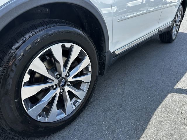 Used 2019 Subaru Outback 3.6R Touring AWD/4WD image 12