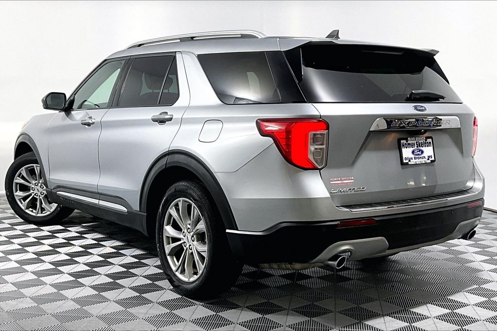 Certified 2023 Ford Explorer Limited RWD image 11