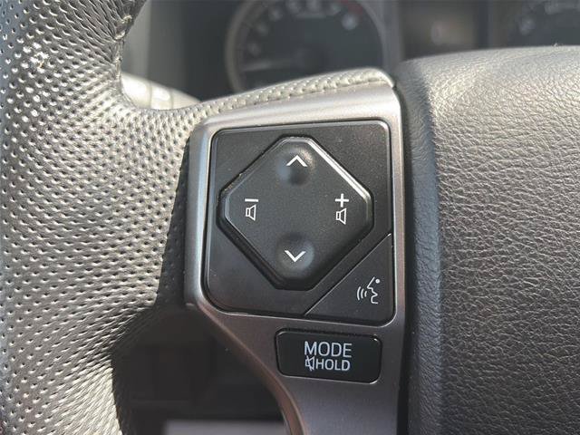 Used 2022 Toyota Tacoma SR5 w/ Technology Package AWD/4WD image 38