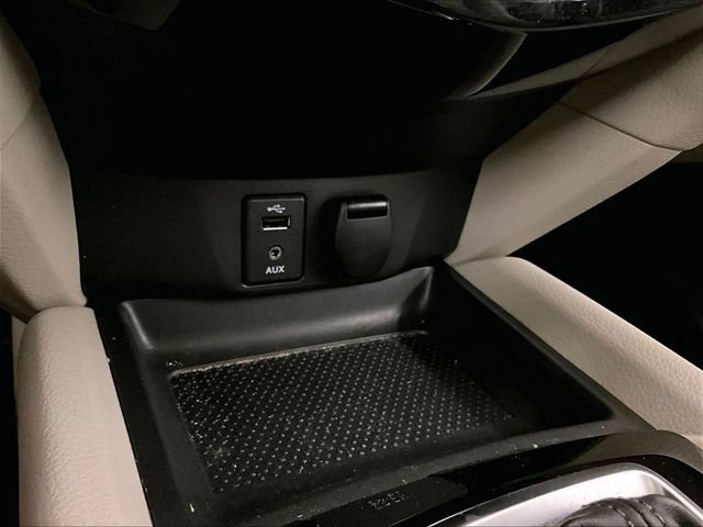 Used 2017 Nissan Rogue Sport SV AWD/4WD image 31