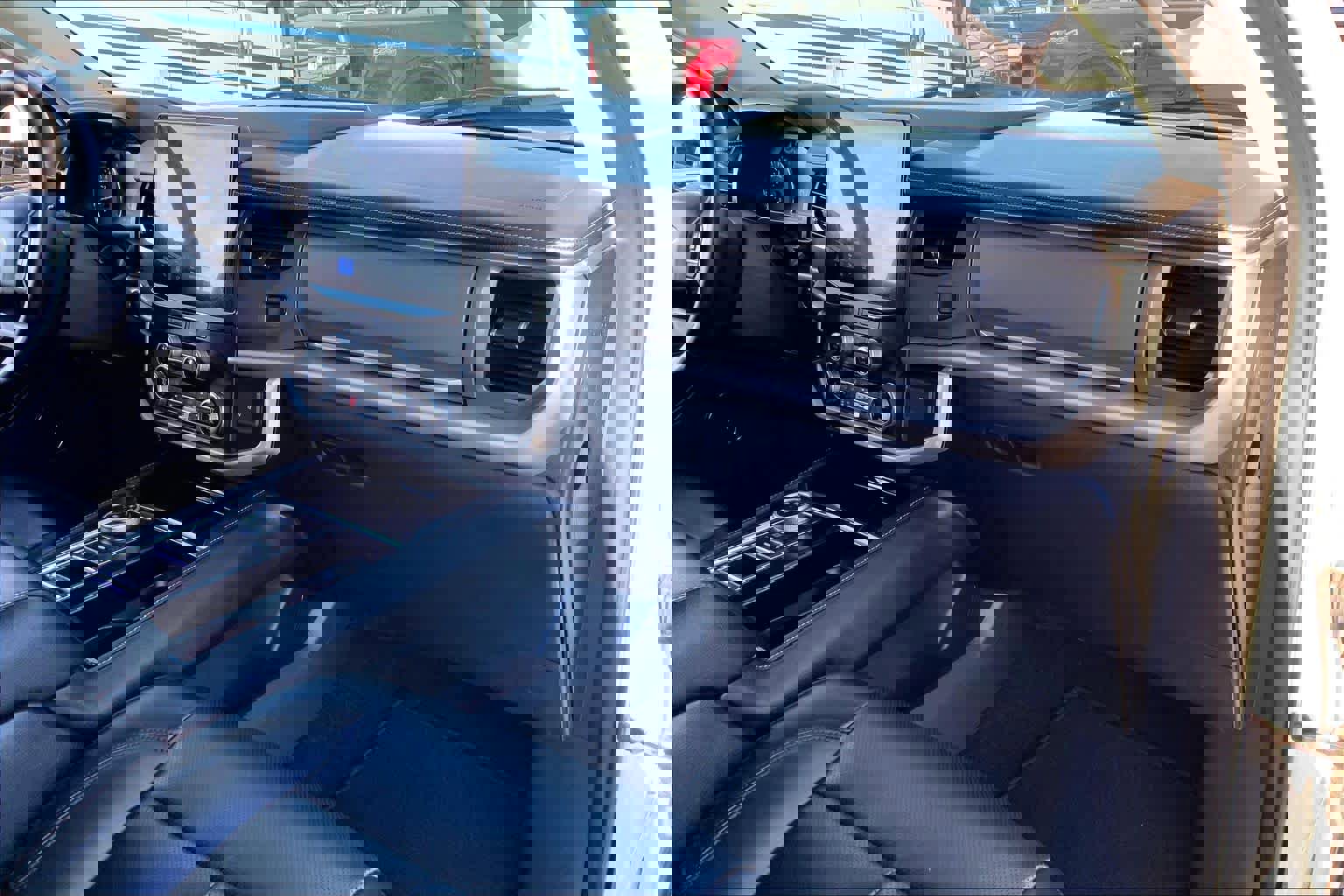 Certified 2023 Ford Expedition XLT image 17