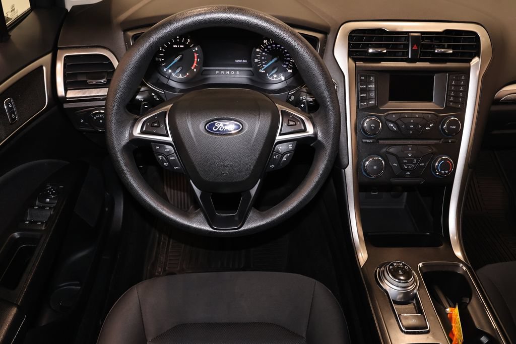 Certified 2018 Ford Fusion SE FWD image 22