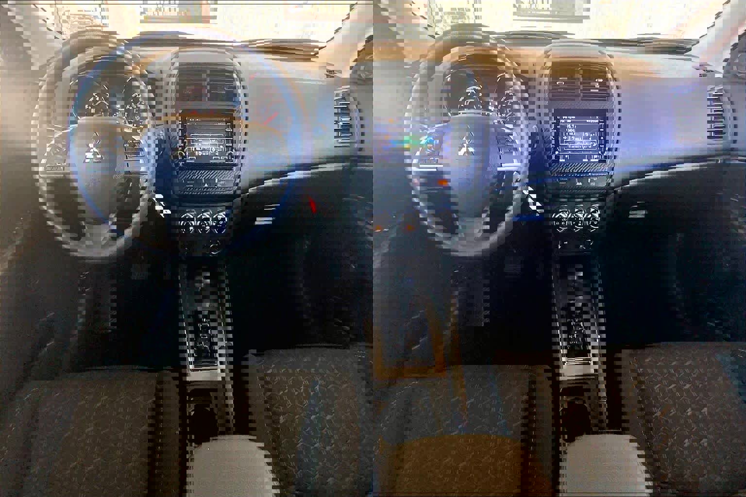 Used 2024 Mitsubishi Outlander Sport ES image 15