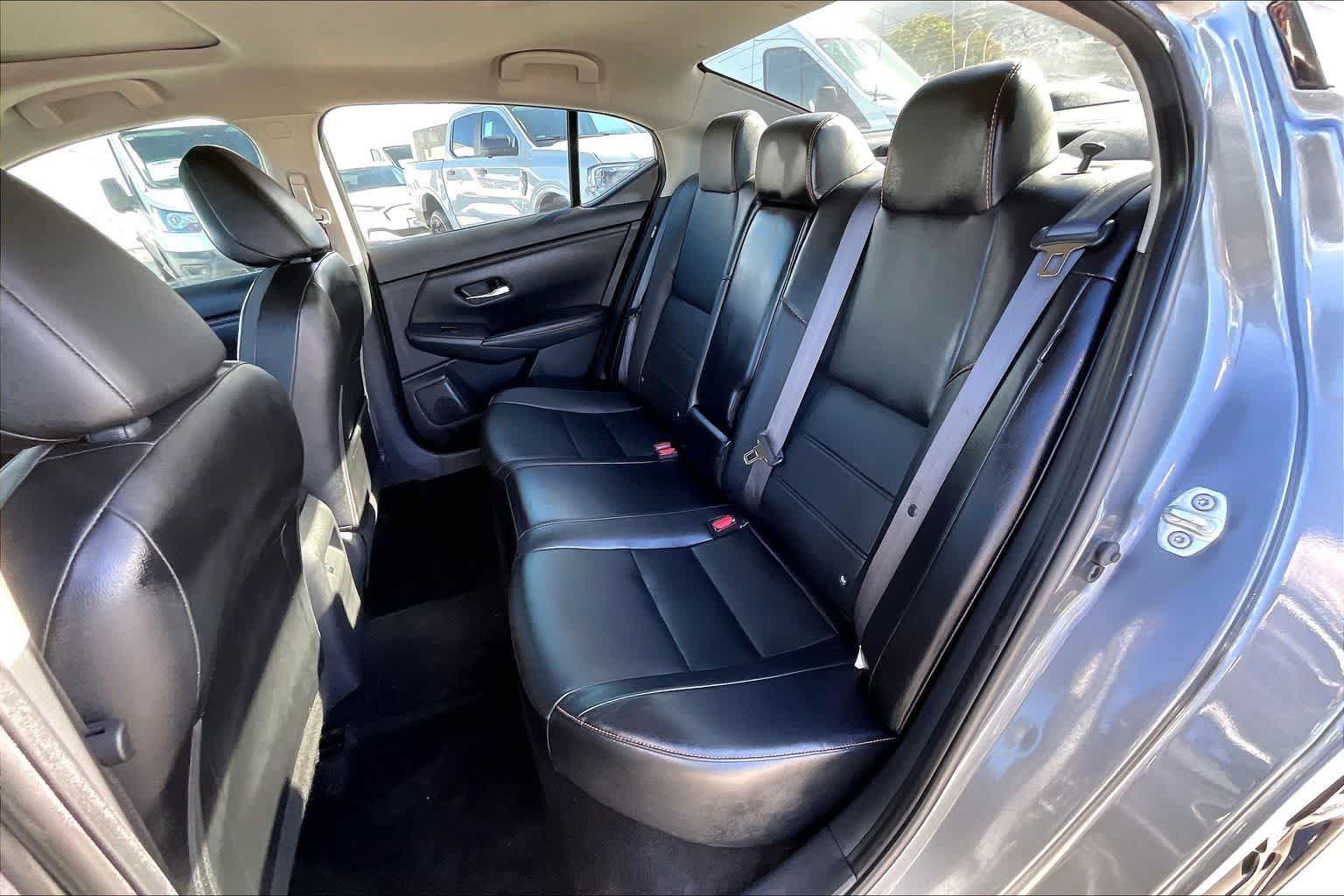 Used 2023 Nissan Sentra SR w/ SR Premium Package FWD image 29