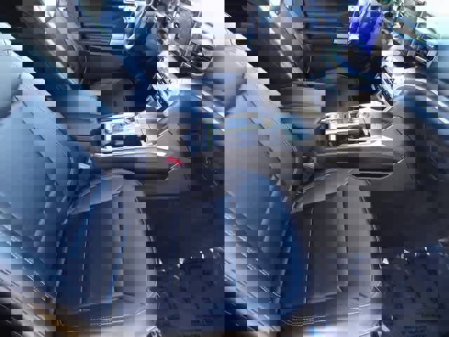 Certified 2022 Ford Explorer XLT w/ Equipment Group 202A image 18