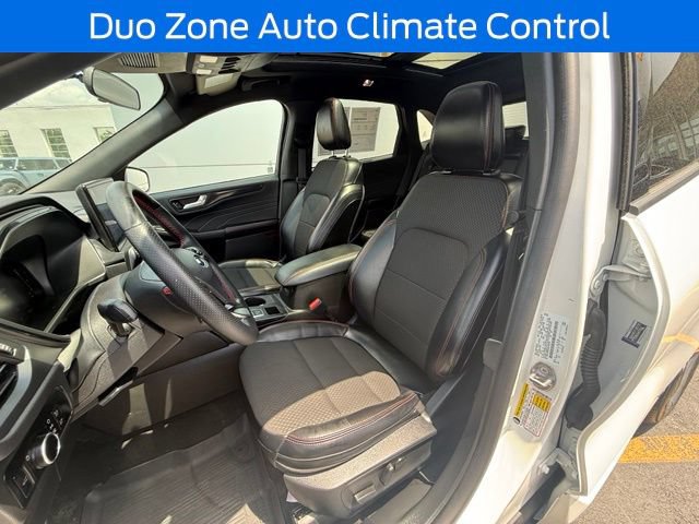 Certified 2024 Ford Escape ST-Line w/ Tech Pack #1 AWD/4WD image 14