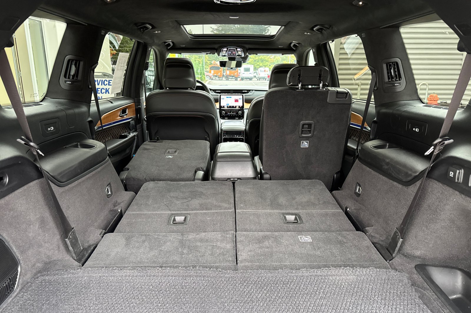 Used 2021 Jeep Grand Cherokee L Summit AWD/4WD image 16