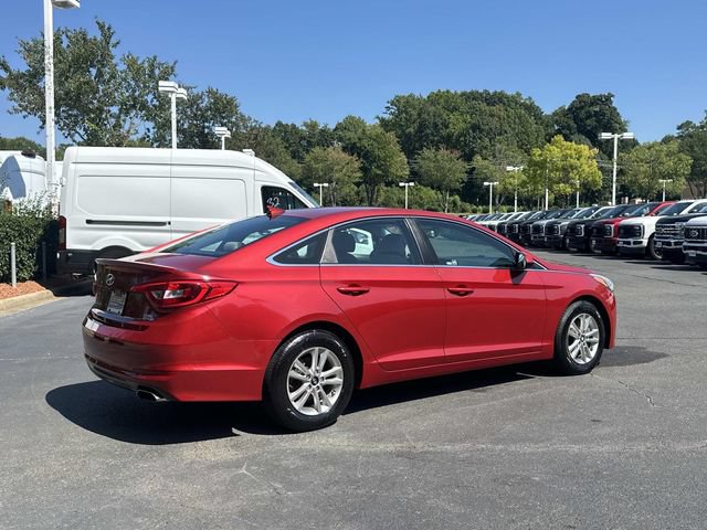 Used 2017 Hyundai Sonata SE w/ Cargo Package FWD image 4