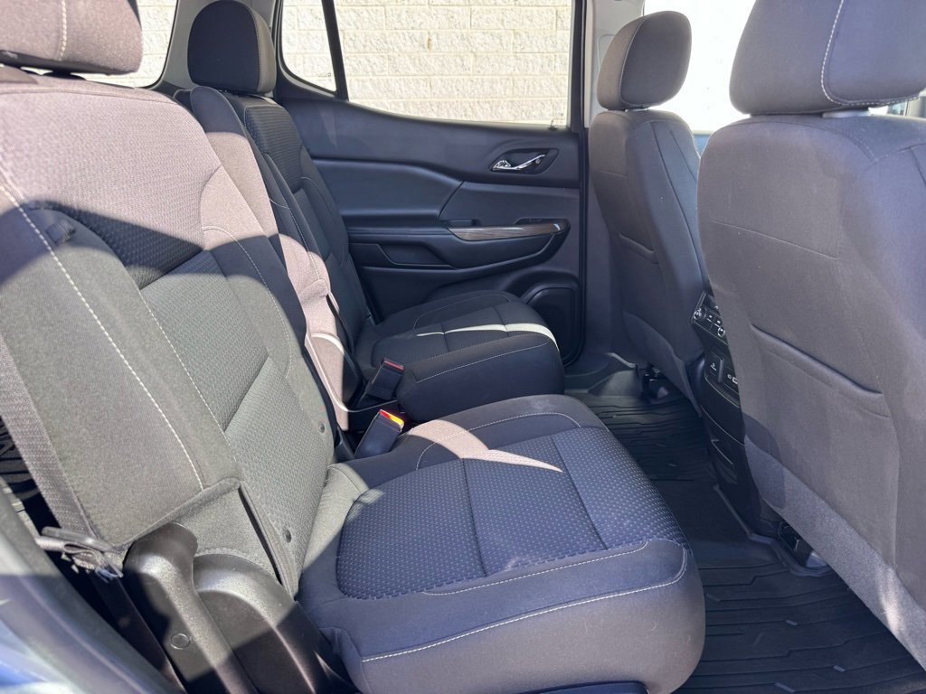 Used 2023 GMC Acadia SLE w/ Driver Convenience Package image 19