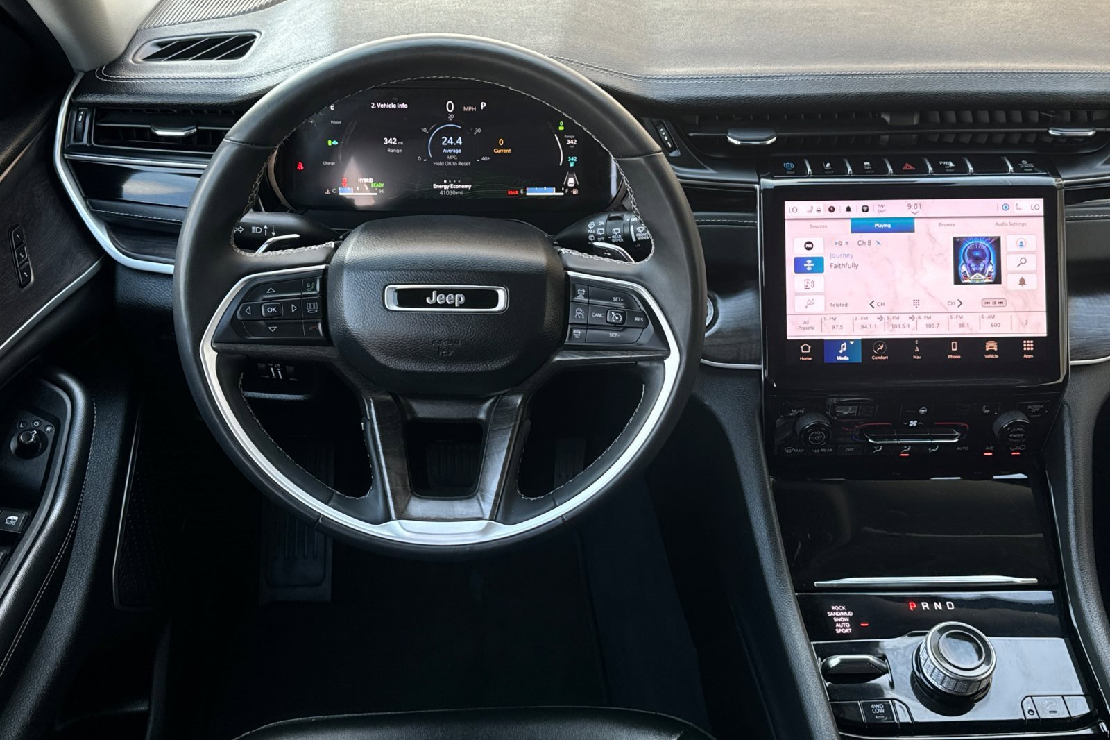 Used 2023 Jeep Grand Cherokee 4WD 4xe image 15