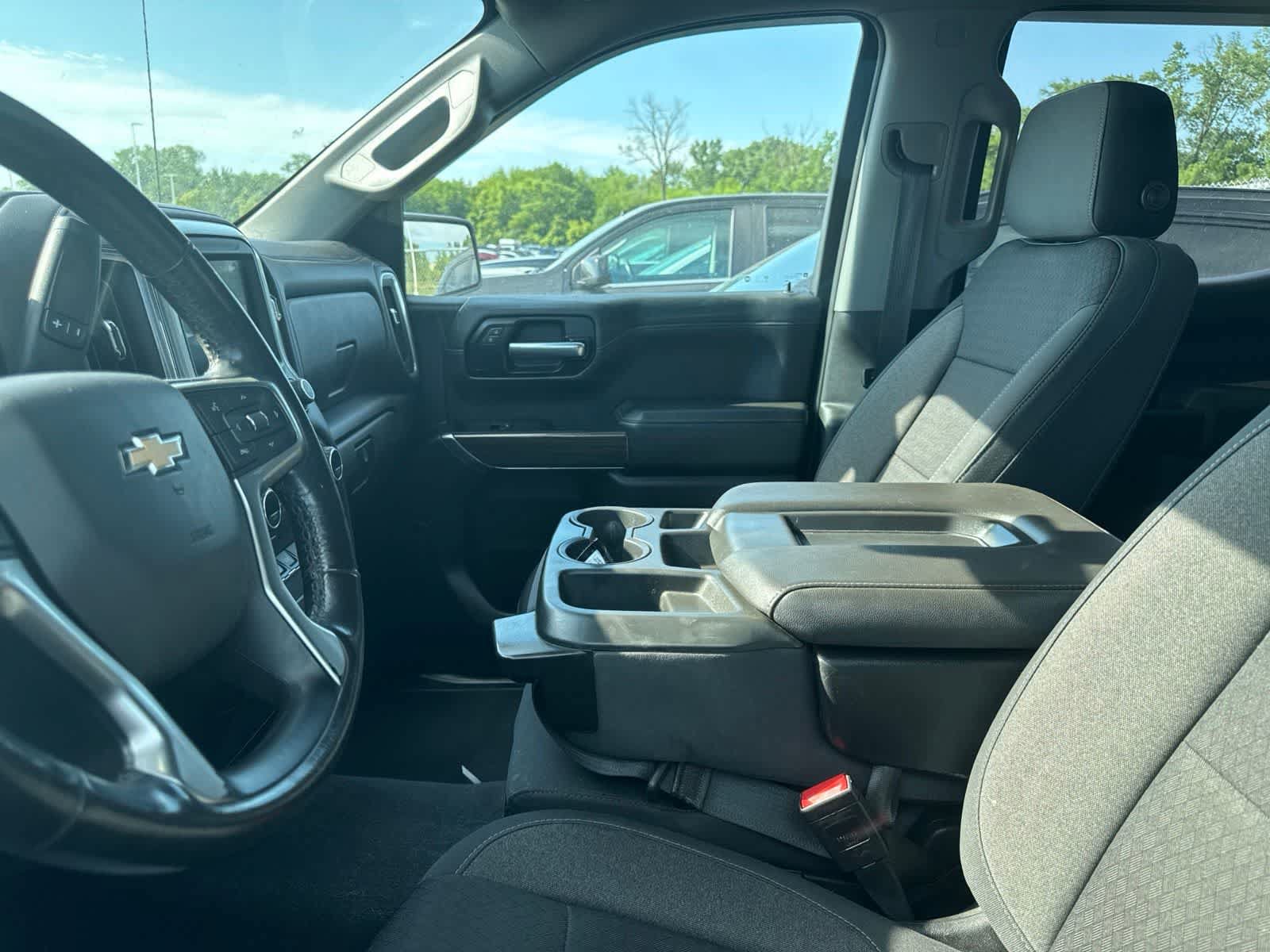 Used 2020 Chevrolet Silverado 1500 LT w/ All-Star Edition AWD/4WD image 32